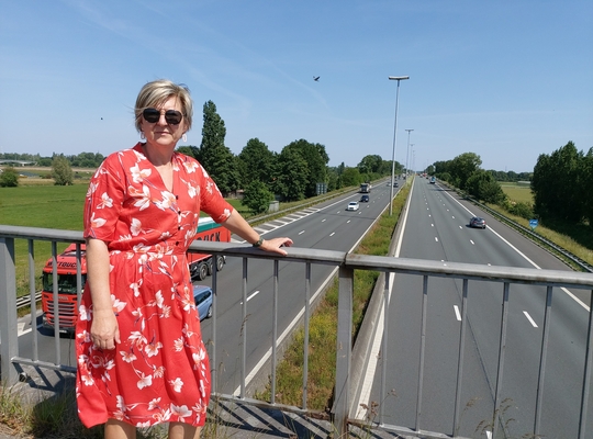 Foto: Karliel De Paepe (N-VA) pleit voor geluidsschermen in Landegem